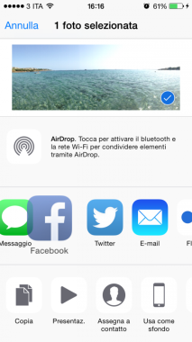Come condividere foto